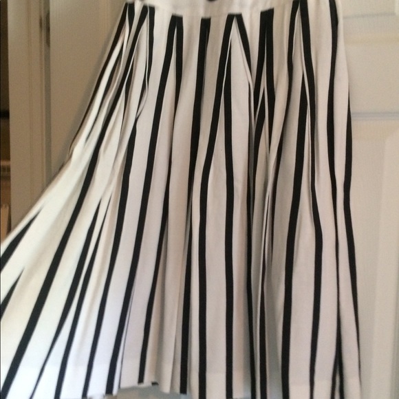 💖Vintage polka dot striped skirt 💖 - Picture 3 of 6